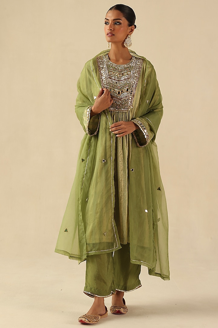Green Zari Moonga Silk Mirror Hand Embroidered Kurta Set by Begum Pret at Pernia's Pop Up Shop