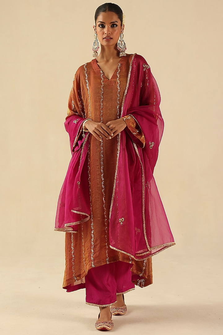 Garnet-Colored Metallic Tissue Silk Cutdana Hand Embroidered Kurta Set by Begum Pret at Pernia's Pop Up Shop