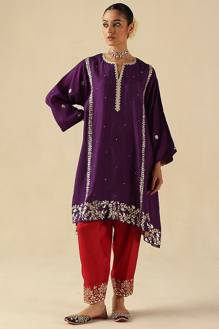 Purple Habutai Silk Gota Hand Embroidered A-Line Short Kurta Set by Begum Pret at Pernia's Pop Up Shop