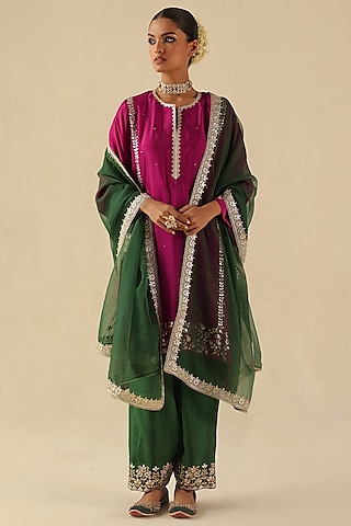 Fuchsia Habutai Silk Gota Hand Embroidered A-Line Short Kurta Set by Begum Pret