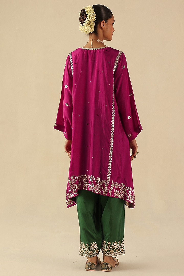 Fuchsia Habutai Silk Gota Hand Embroidered A-Line Short Kurta Set by Begum Pret at Pernia's Pop Up Shop