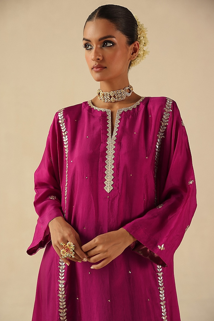 Fuchsia Habutai Silk Gota Hand Embroidered A-Line Short Kurta Set by Begum Pret at Pernia's Pop Up Shop