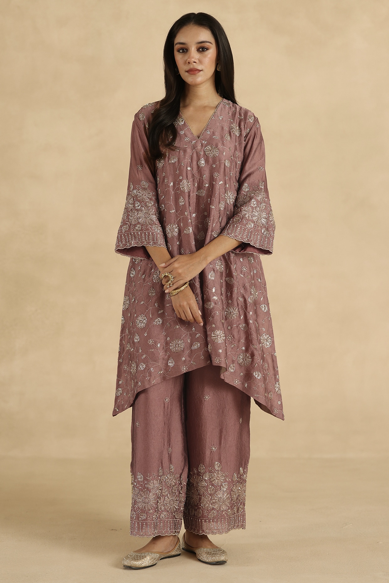 Begum Pret Mauve Crushed Crepe Thread Embroidered Kurta Set