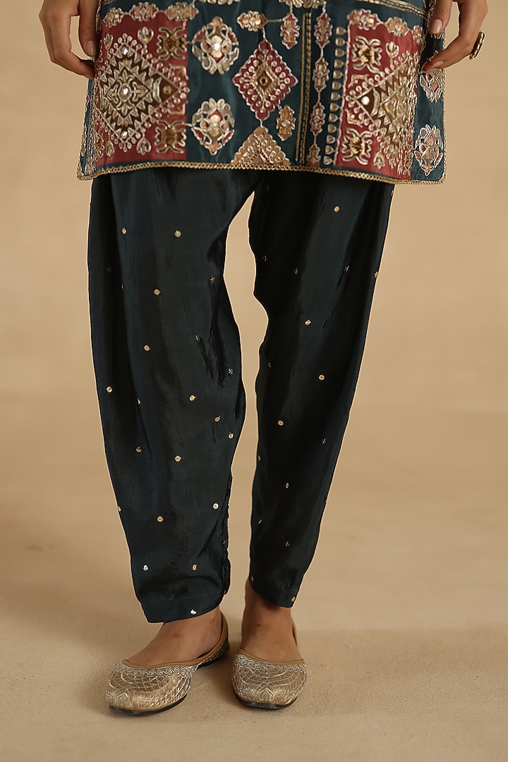Blue Silk Zari Embroidered Kurta Set by Begum Pret at Pernia's Pop Up Shop