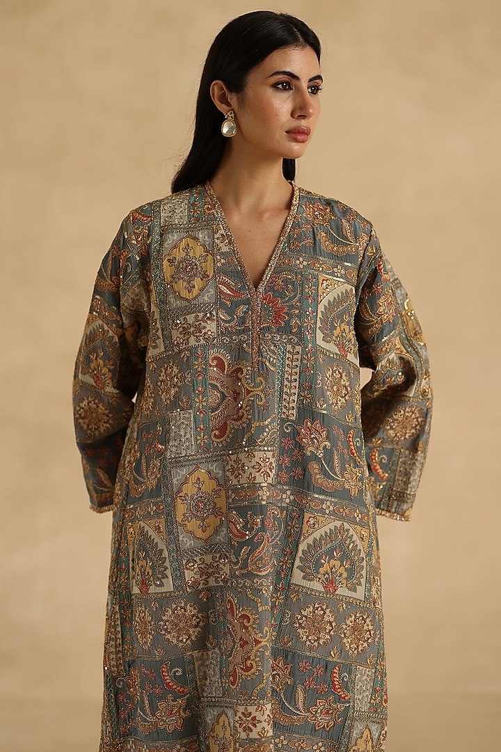 Grey Silk Floral Patchwork Straight Kurta Set by Begum Pret at Pernia's Pop Up Shop