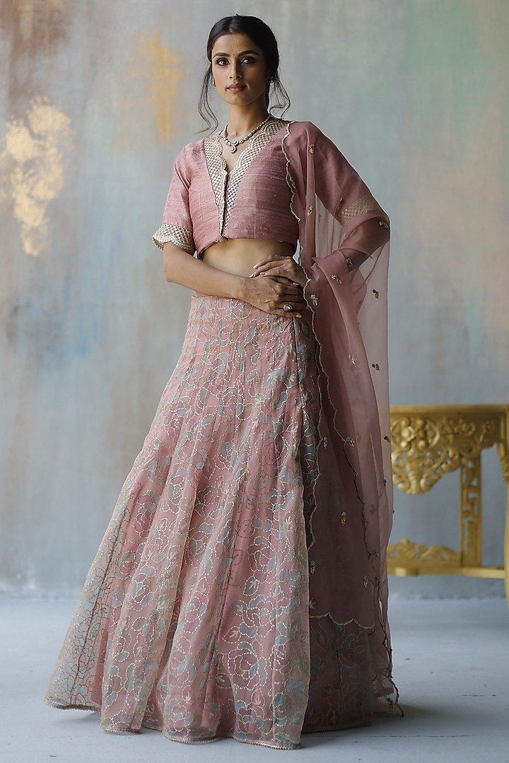 Pink Embroidered Wedding Lehenga Set by Begum Pret at Pernia's Pop Up Shop