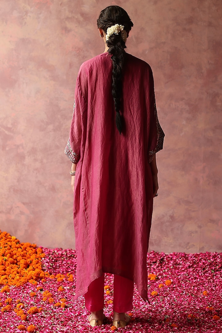 Fuchsia Zari Tissue Embellished Phiran Kurta Set by Begum Pret at Pernia's Pop Up Shop