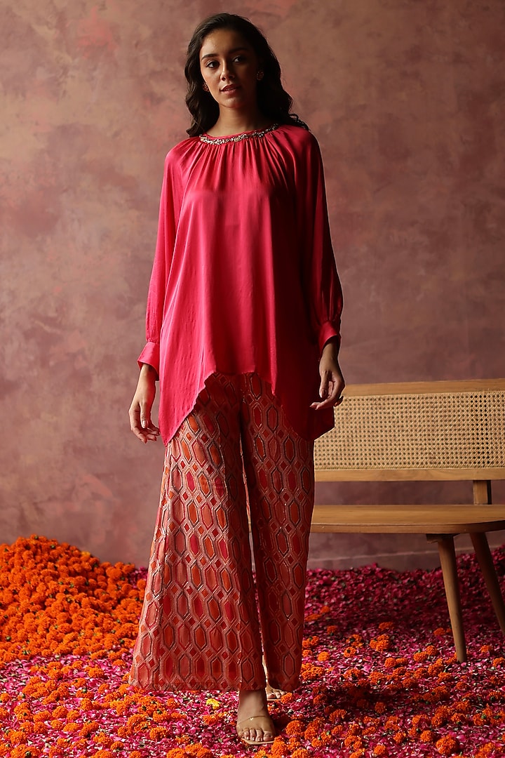 Fuchsia Satin Embroidered Co-Ord Set by Begum Pret at Pernia's Pop Up Shop