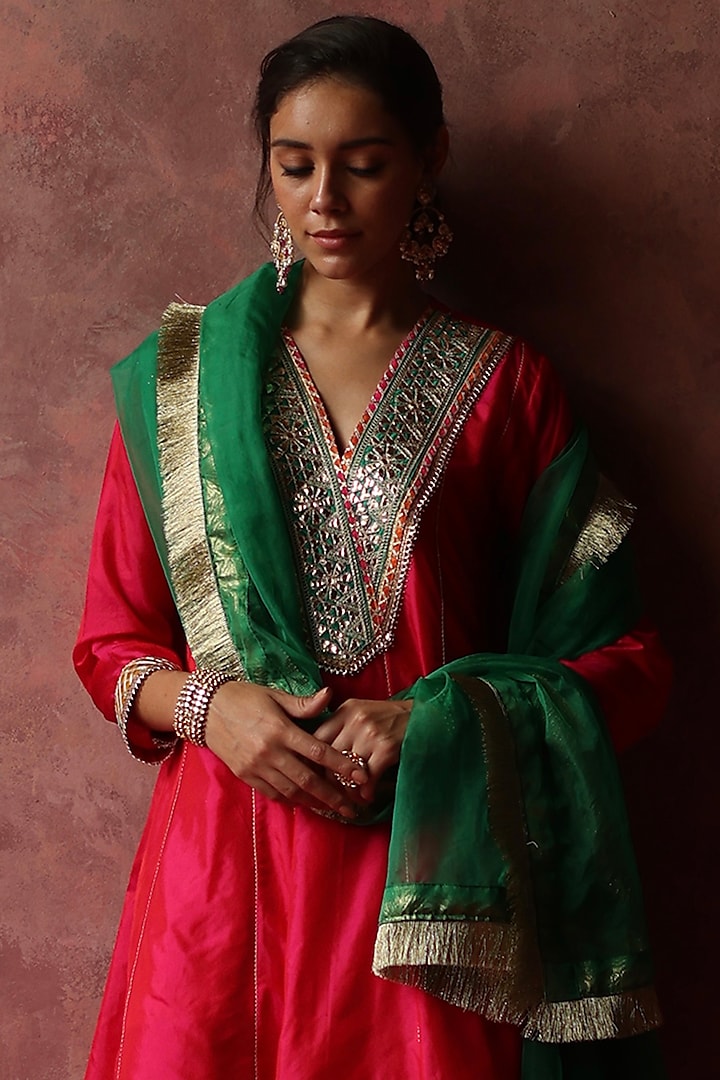 Berry Red Silk Embellished Short Kurta Set by Begum Pret at Pernia's Pop Up Shop