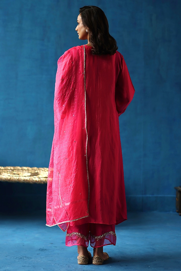 Fuchsia Blue Habutai Silk Kurta Set by Begum Pret at Pernia's Pop Up Shop