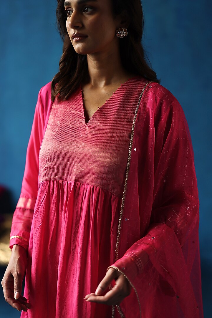 Fuchsia Blue Habutai Silk Kurta Set by Begum Pret at Pernia's Pop Up Shop