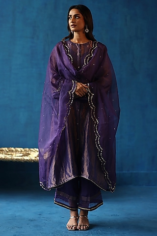 Purple Zari Silk Sequins Hand Embroidered kurta Set by Begum Pret