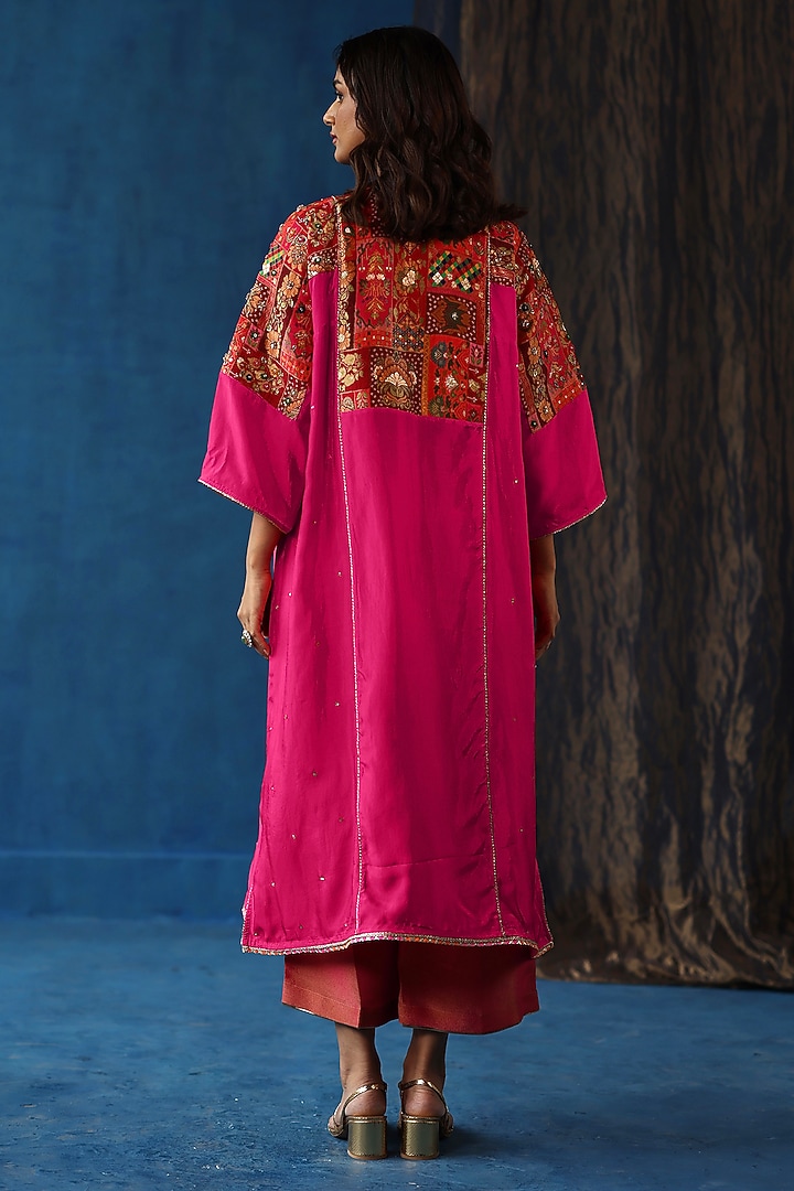 Fuchsia Habutai Silk Hand Embroidered Kurta Set by Begum Pret at Pernia's Pop Up Shop