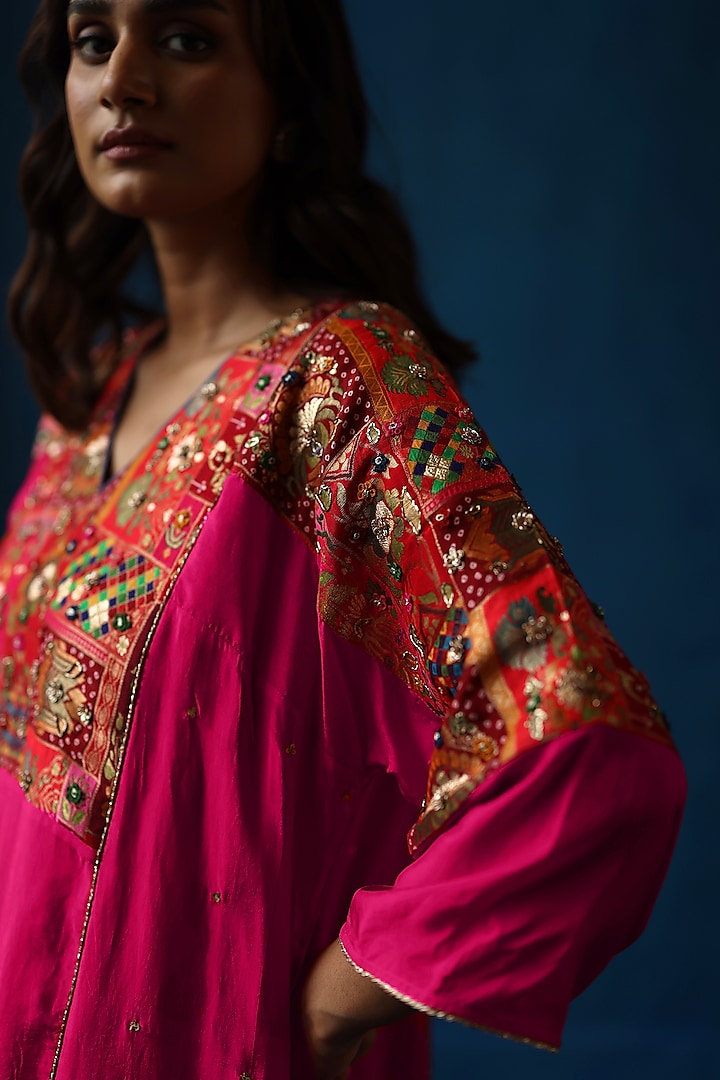 Fuchsia Habutai Silk Hand Embroidered Kurta Set by Begum Pret at Pernia's Pop Up Shop