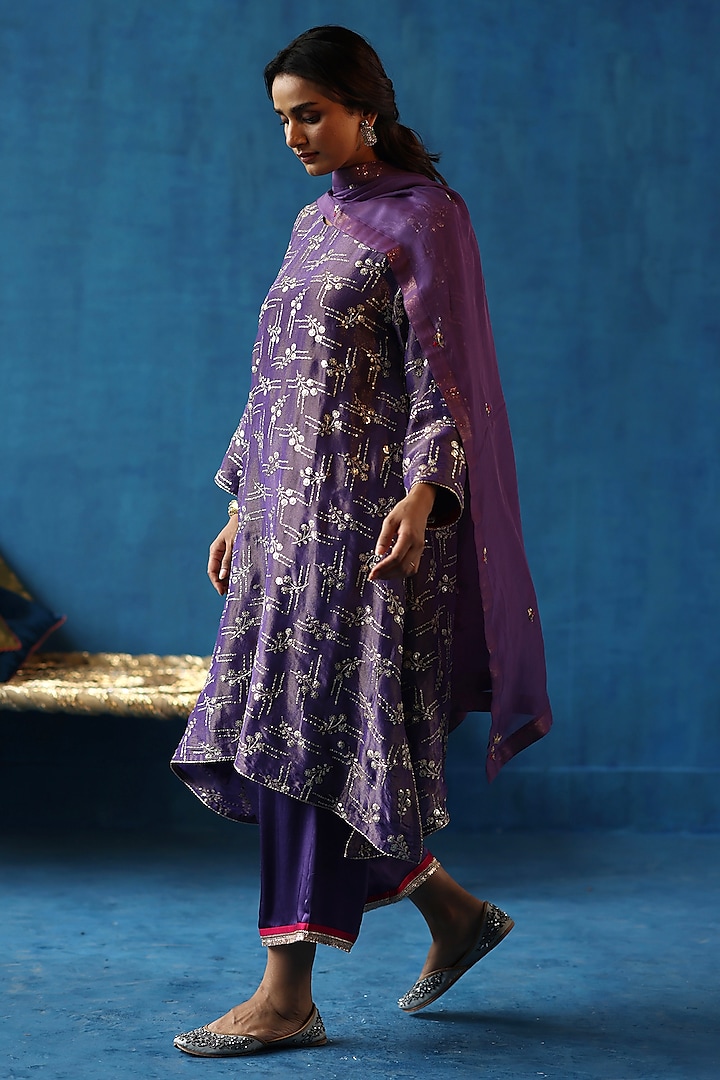 Purple Zari Silk Sequins Work kurta Set by Begum Pret at Pernia's Pop Up Shop