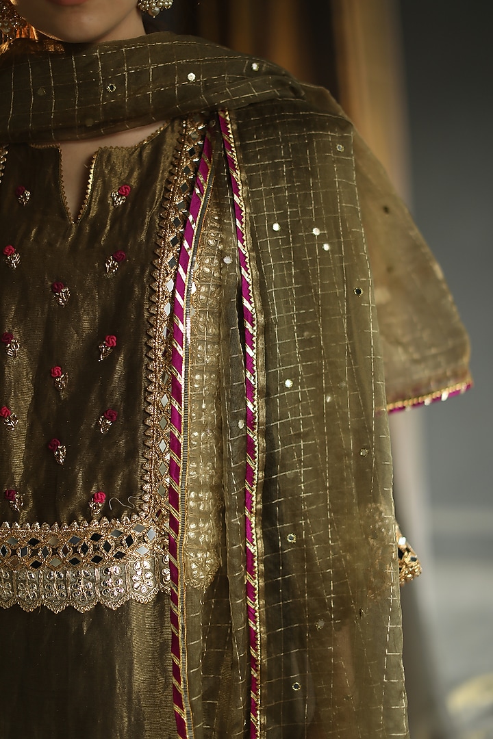 Deep Olive Hand Embroidered Kurta Set by Begum Pret at Pernia's Pop Up Shop