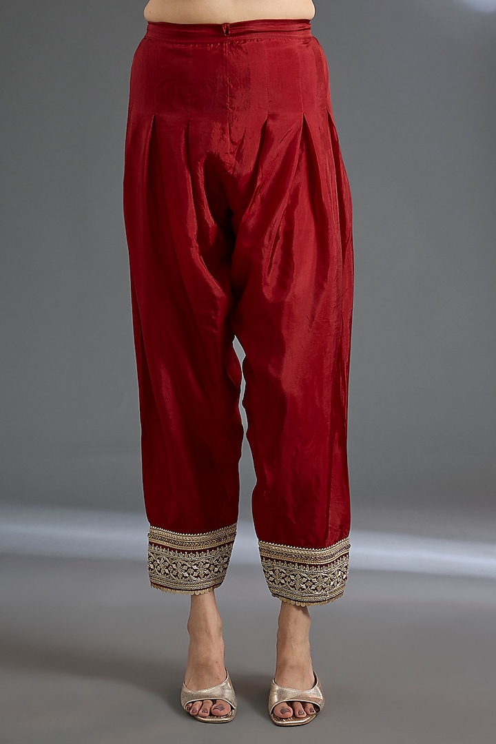 Red Habutai Silk Sequins Work Kurta Set by Begum Pret at Pernia's Pop Up Shop