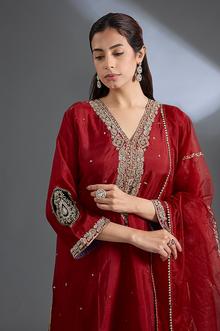Red Habutai Silk Sequins Work Kurta Set by Begum Pret at Pernia's Pop Up Shop