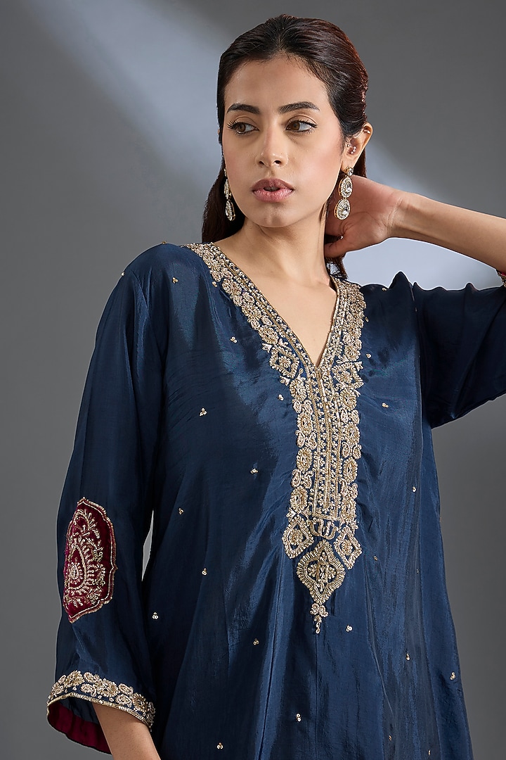 Blue Habutai Silk Sequins Work Kurta Set by Begum Pret at Pernia's Pop Up Shop
