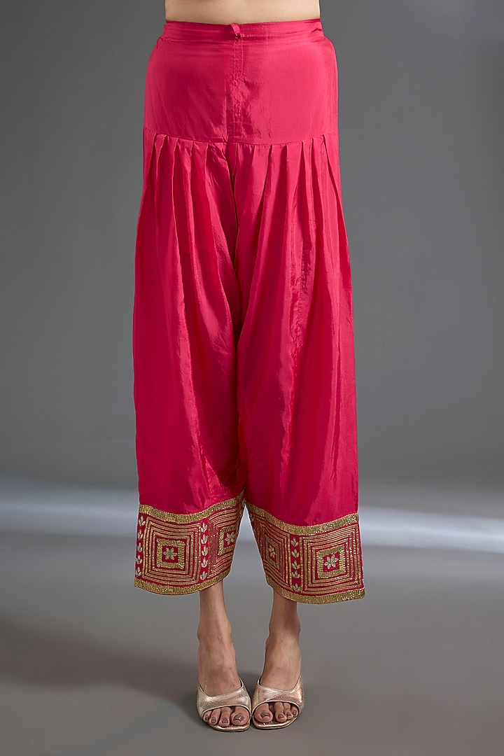 Fuchsia Zari Silk Gota Patti Work Phiran Kurta Set by Begum Pret at Pernia's Pop Up Shop