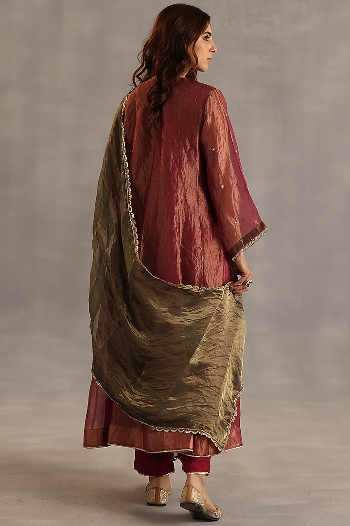 Garnet Tissue Silk Hand Embroidered Kurta Set by Begum Pret at Pernia's Pop Up Shop