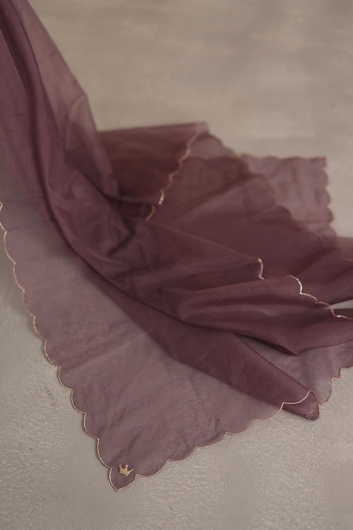 Purple Velvet Sequins Embroidered Kurta Set by Begum Pret at Pernia's Pop Up Shop