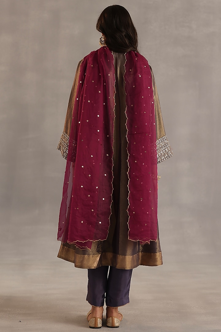 Grey Tissue Silk Sequins Embroidered Kurta Set by Begum Pret at Pernia's Pop Up Shop