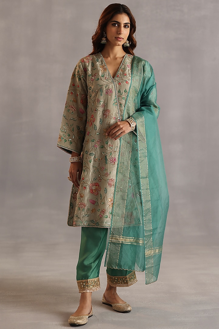 Multi-Colored Habutai Silk Sequins Handwork Kurta Set by Begum Pret at Pernia's Pop Up Shop