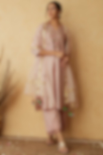 Light Rose Pink Embroidered Kurta Set by Begum Pret at Pernia's Pop Up Shop