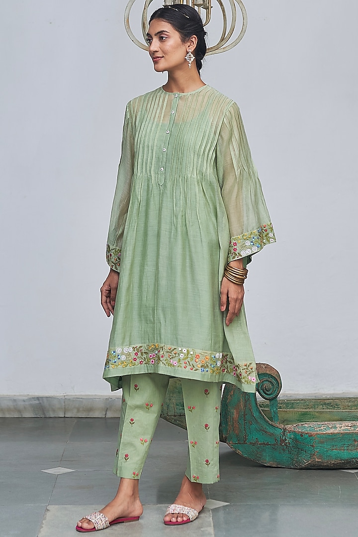 Olive Green Embroidered Kurta Set by Begum Pret