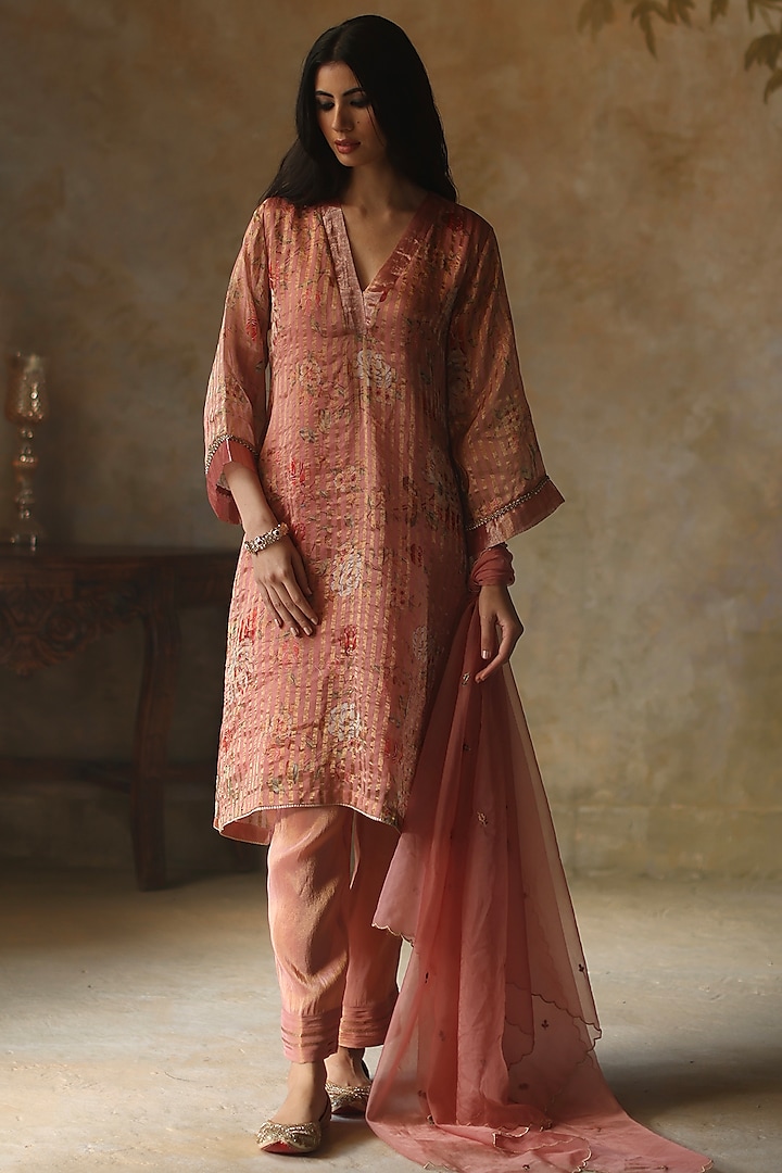 Peach Silk Tissue Pearl Asymmetric Kurta Set by Begum Pret at Pernia's Pop Up Shop