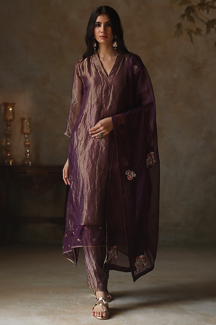 Metallic Purple Silk Tissue Zari Asymmetric Kurta Set by Begum Pret