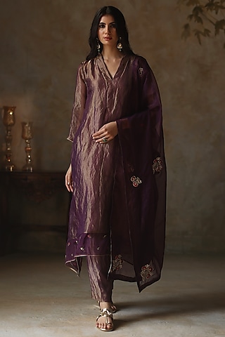 Metallic Purple Silk Tissue Zari Asymmetric Kurta Set by Begum Pret