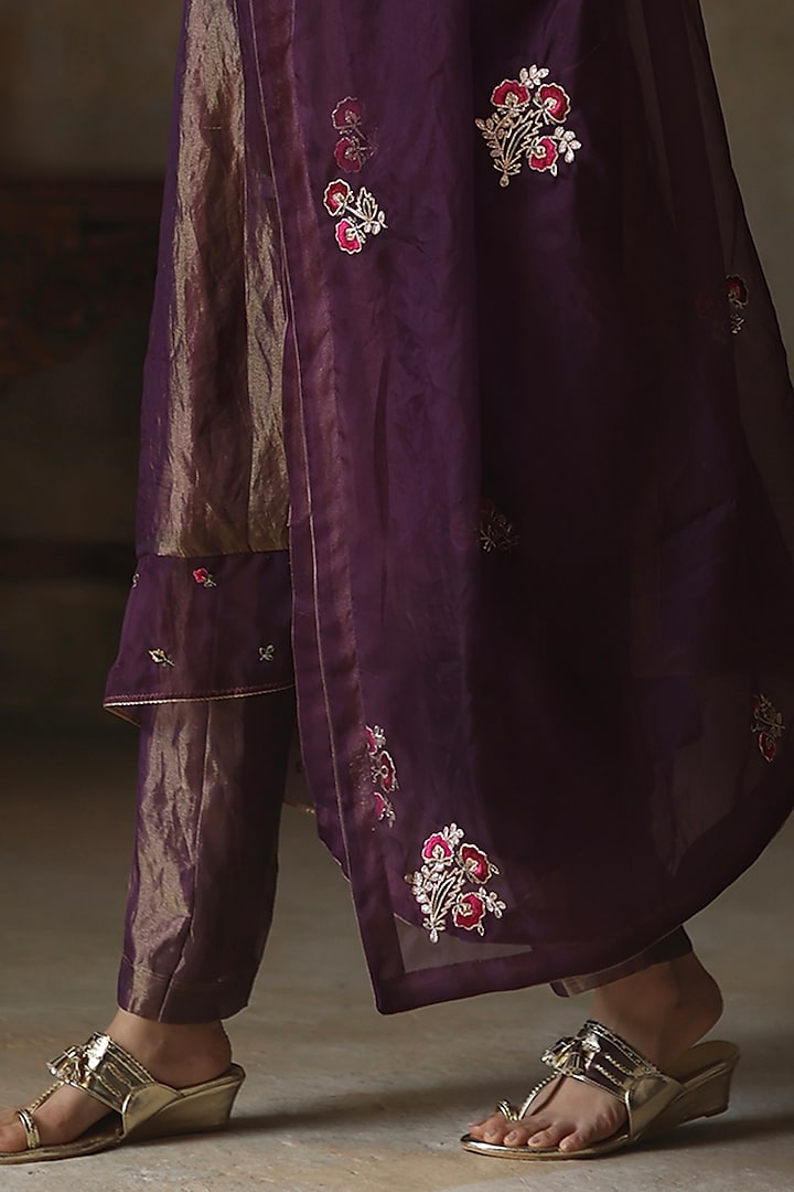 Metallic Purple Silk Tissue Zari Asymmetric Kurta Set by Begum Pret at Pernia's Pop Up Shop