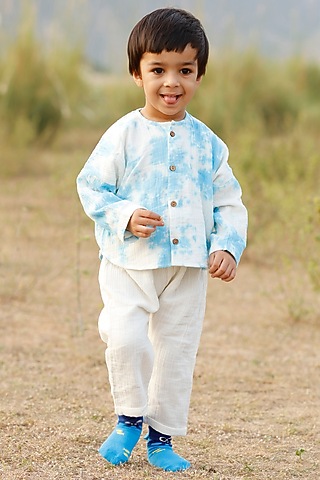 White Crinkled Muslin Pant Set by Bhaakur