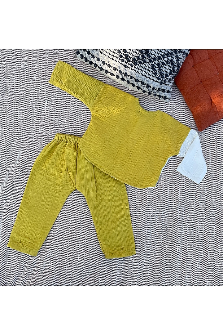 Yellow Crinkled Muslin Pant Set by Bhaakur at Pernia's Pop Up Shop