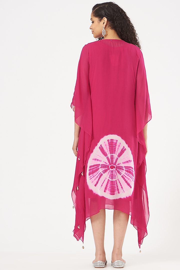 Pink Georgette Embroidered Kaftan by Bharat Adiani at Pernia's Pop Up Shop