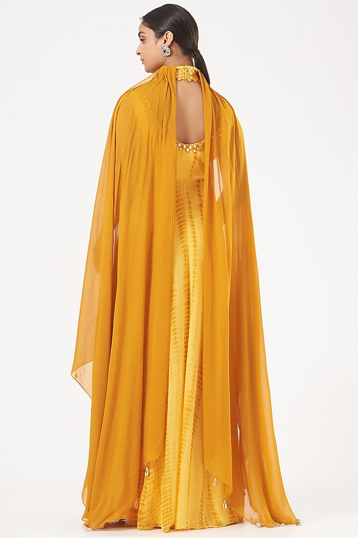 Yellow Embroidered Wedding Anarkali Set by Bharat Adiani at Pernia's Pop Up Shop