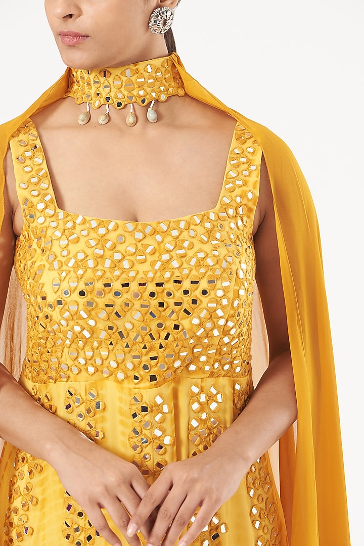 Yellow Embroidered Wedding Anarkali Set by Bharat Adiani at Pernia's Pop Up Shop