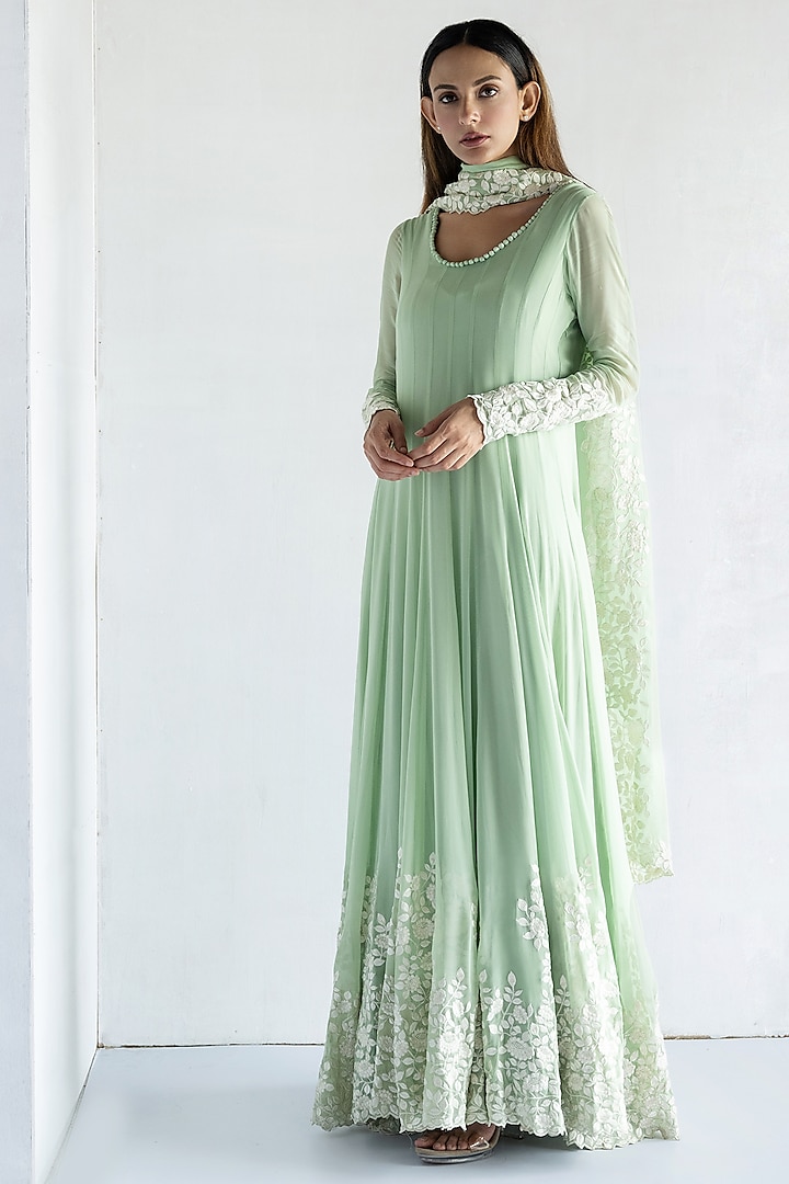 Green Georgette Thread Embroidered Anarkali Set by Bharat Adiani at Pernia's Pop Up Shop