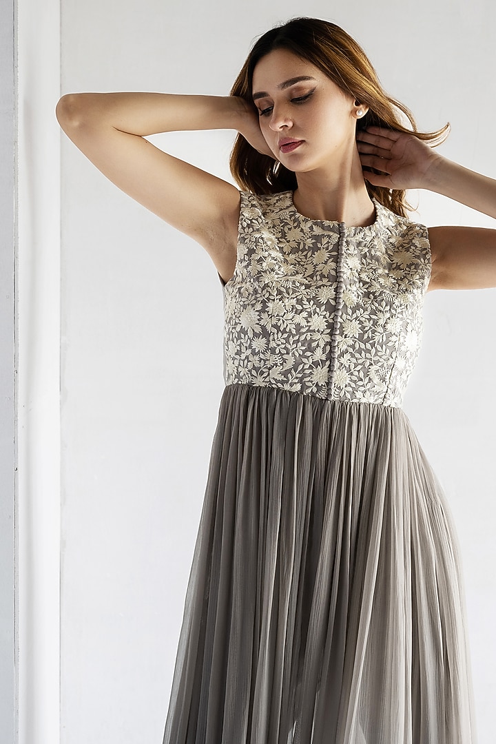Grey Pure Chiffon Thread Embroidered Tunic Set by Bharat Adiani at Pernia's Pop Up Shop