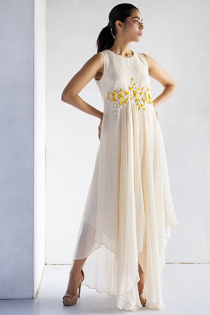 Off-White Crochet Thread & Pearl Hand Embroidered Tunic by Bharat Adiani at Pernia's Pop Up Shop