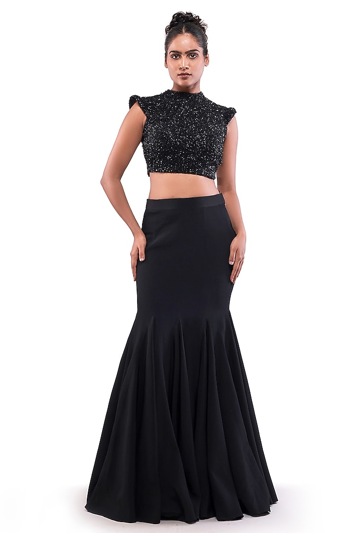 Black Moss Crepe Textured Mermaid Skirt Set by Bharat Adiani at Pernia's Pop Up Shop