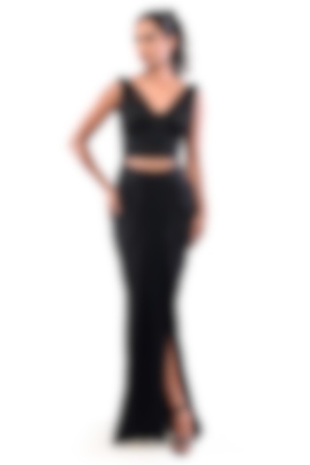Black Double Georgette & Tulle Texture Draped Skirt Set by Bharat Adiani at Pernia's Pop Up Shop