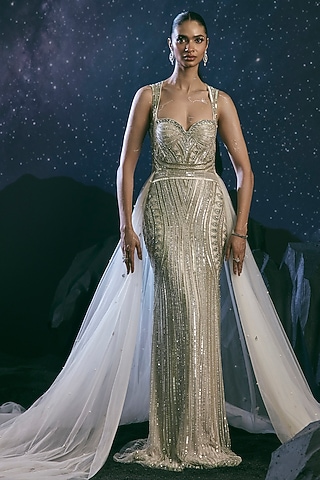 Buy White Gown For Wedding for Women Online from India's Luxury Designers 2026 Buy White Gown For Wedding for Women Online from India's Luxury Designers 2026