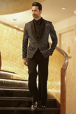 Black Magna Moti & Cutdana Embroidered Blazer Set by Bharat Reshma
