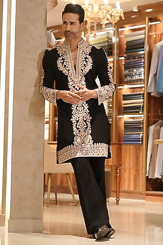 Black Magna Floral Hand Embroidered Kurta Set by Bharat Reshma