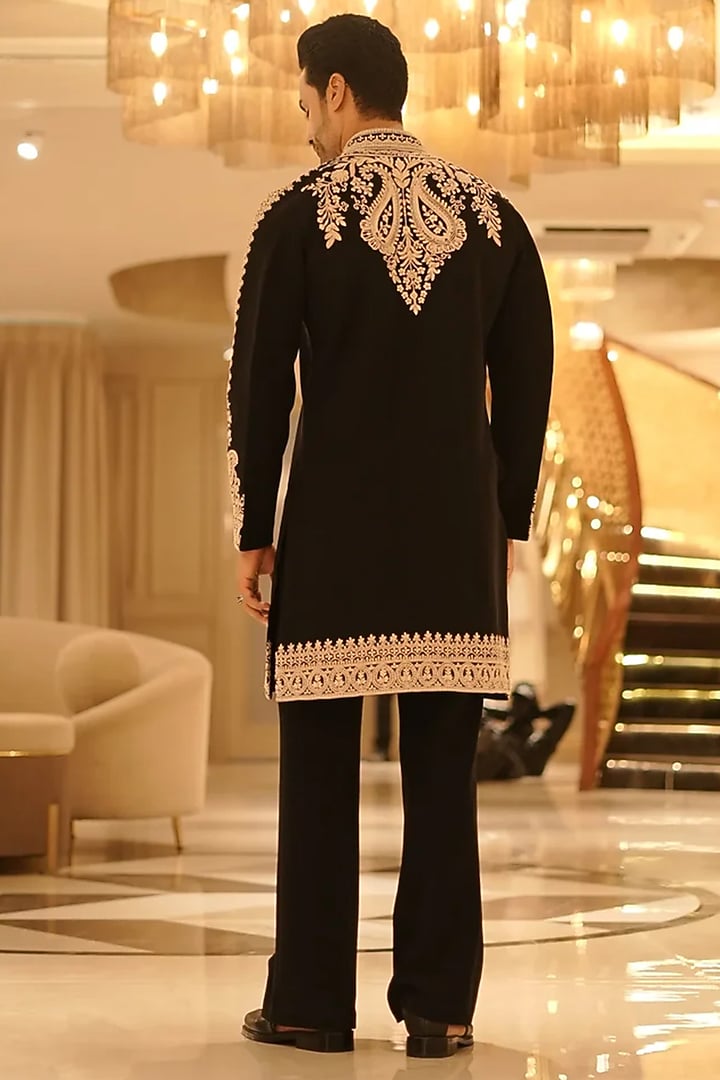 Black Magna Floral Hand Embroidered Kurta Set by Bharat Reshma at Pernia's Pop Up Shop