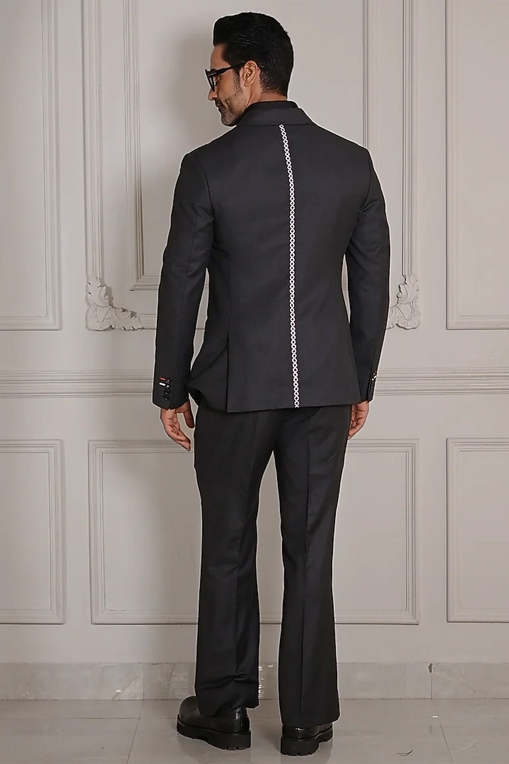 Grey Magna Thread Embroidered Blazer Set by Bharat Reshma at Pernia's Pop Up Shop