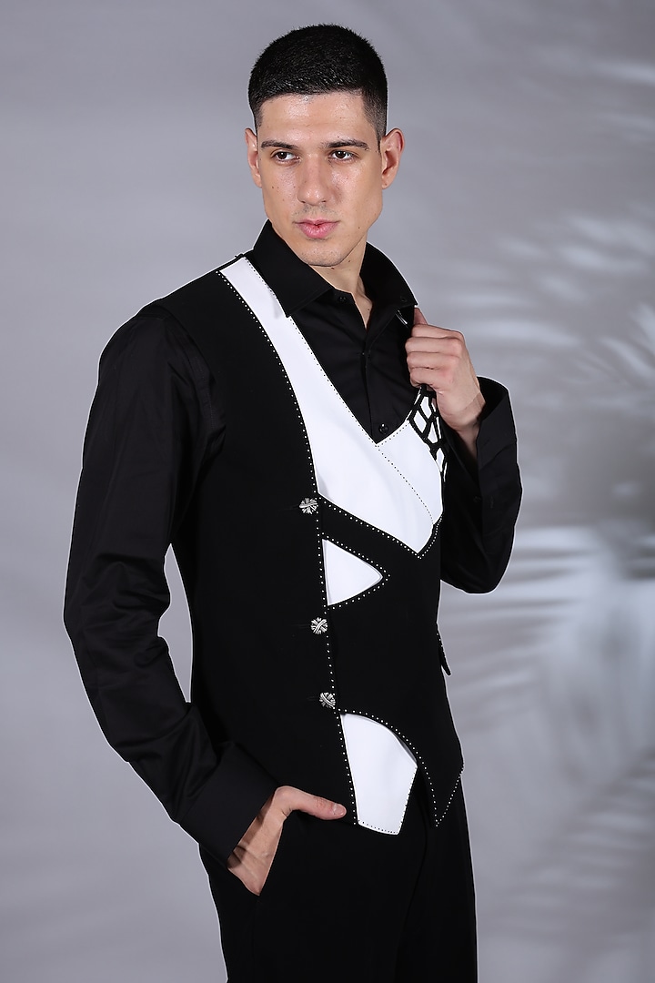 Black & White Japanese Suiting Printed Tuxedo Set by Bharat Reshma at Pernia's Pop Up Shop